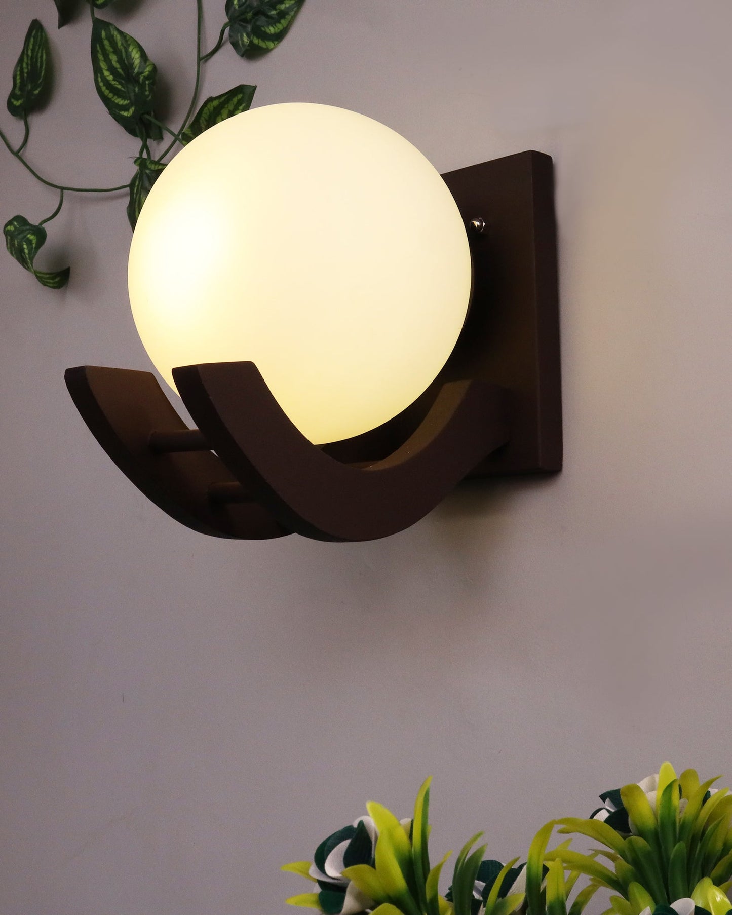 Brown & White Wood Gooseneck zedo Wall Lamp , Pack of 1