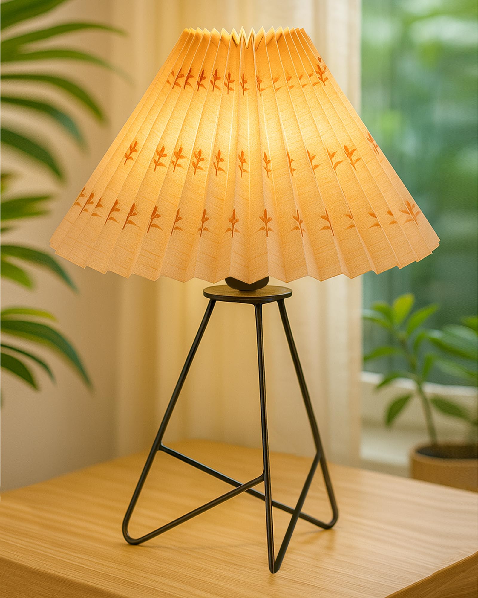 Homesake® Retro Matt Black Table Lamp, Iron Tripod Base, E27 Bulb Holder, Lamps for Bedroom, Bedside, Living Room, Study, Desk, Warm Night Lamp, Light, Pleated Fabricc