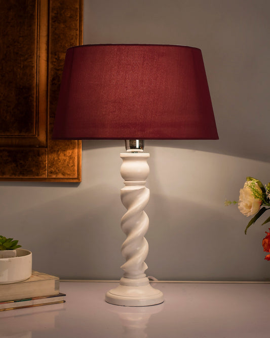 Classic Twister Table lamp white with Shade