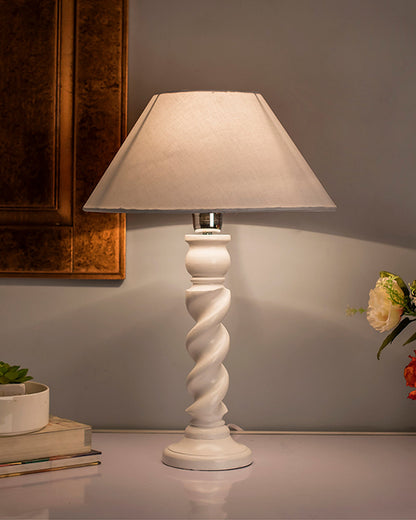 Classic Twister Table lamp white with Shade