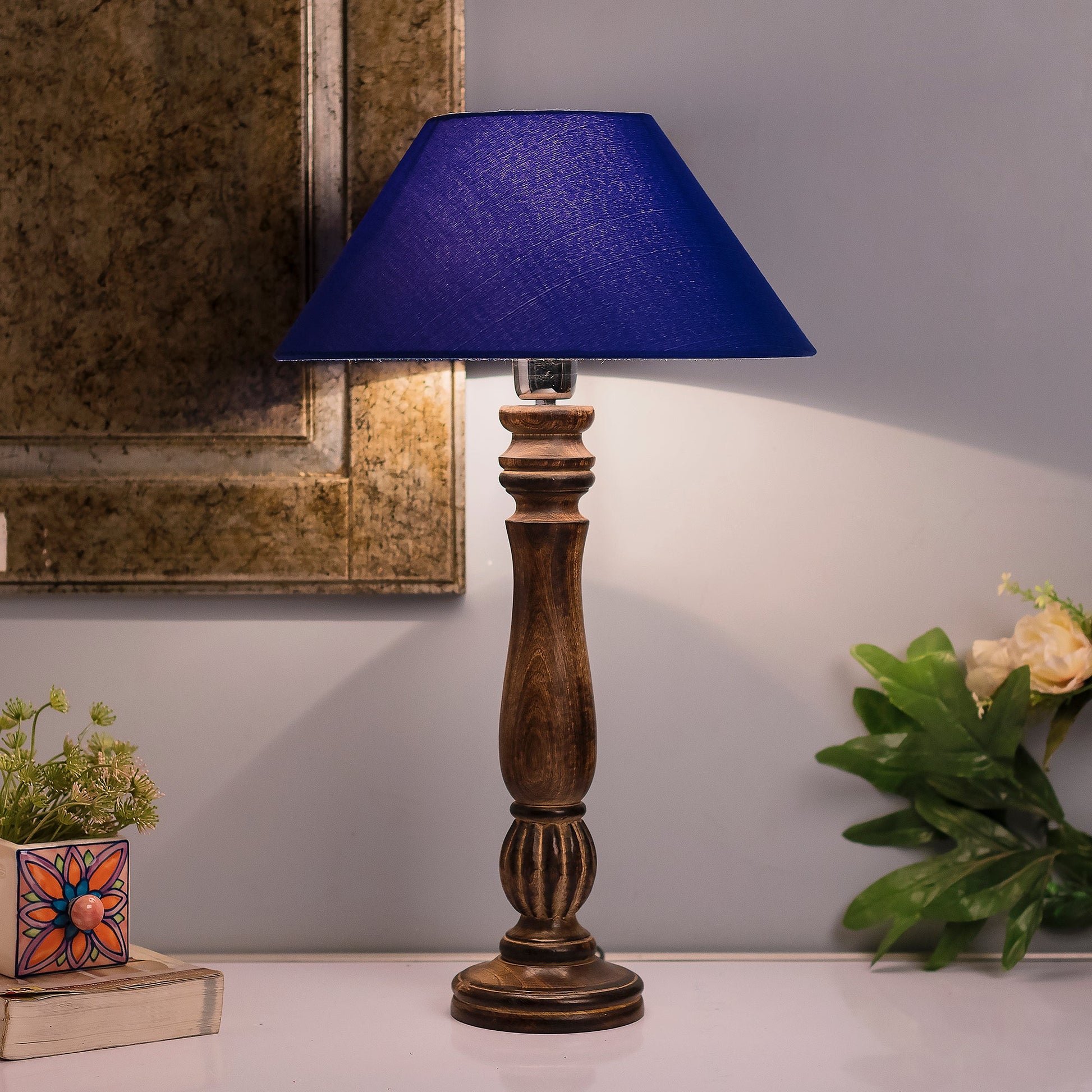 Homesake® Classic Victorian Black Wood Table Lamp with Shade for Home Decor, Living Room, Bedroom, Festive Decor