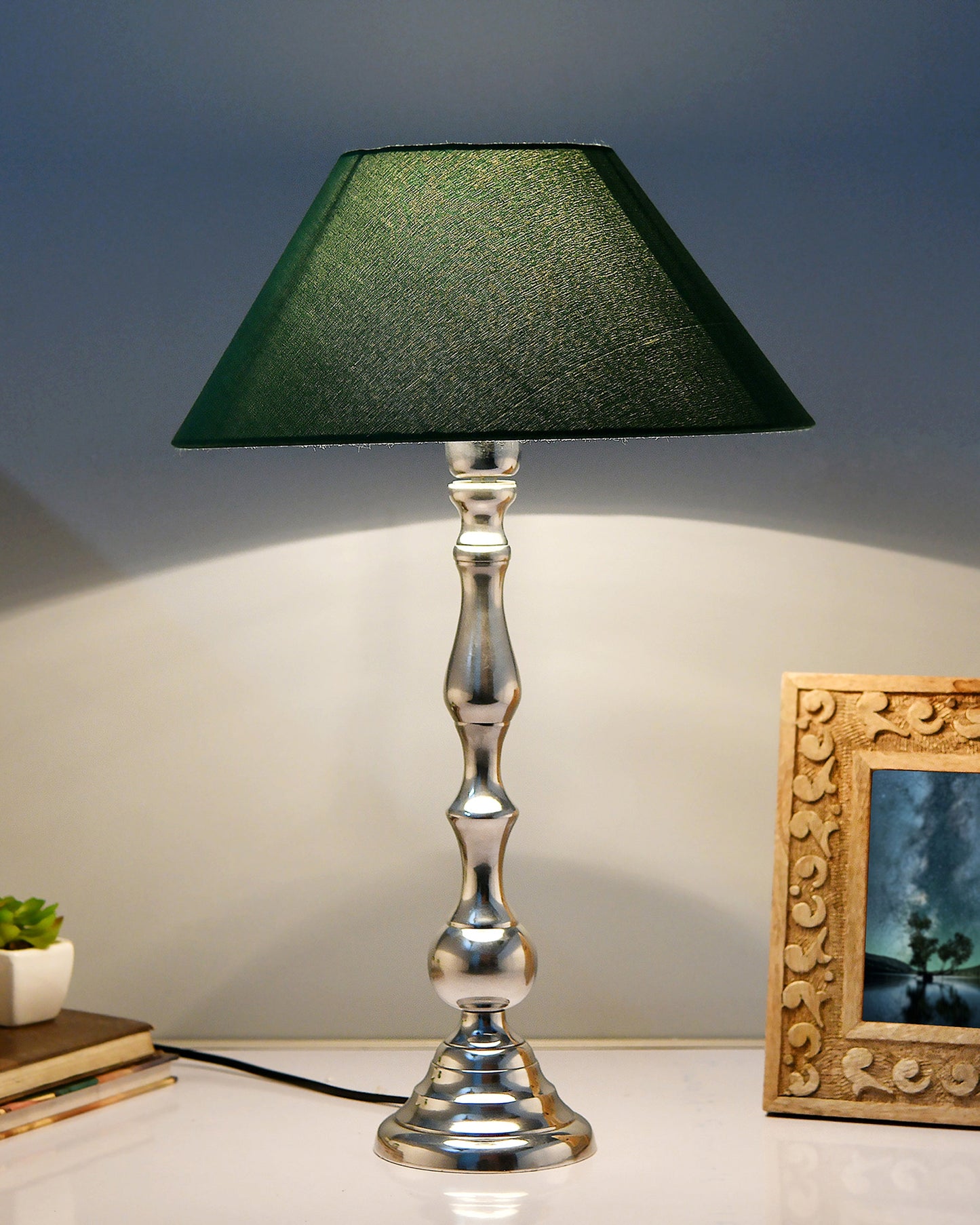 Teardrop chrome lamp with shade