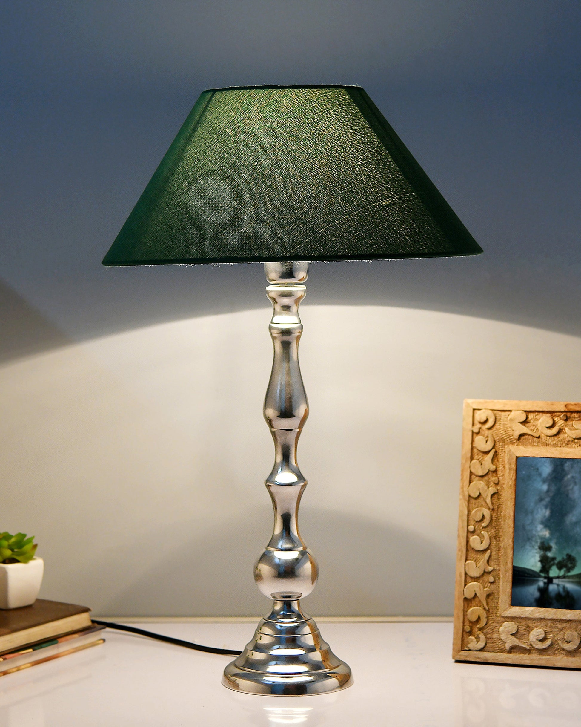 Teardrop chrome lamp with shade