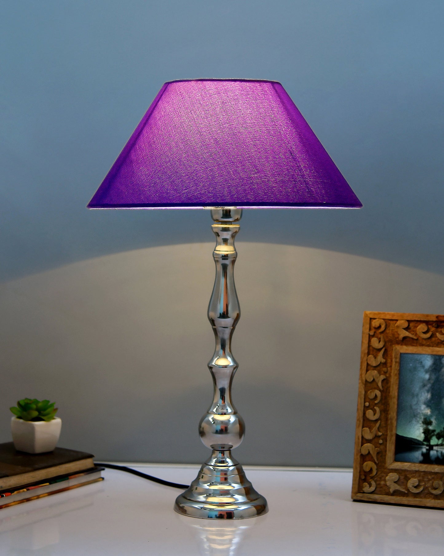 Teardrop chrome lamp with shade