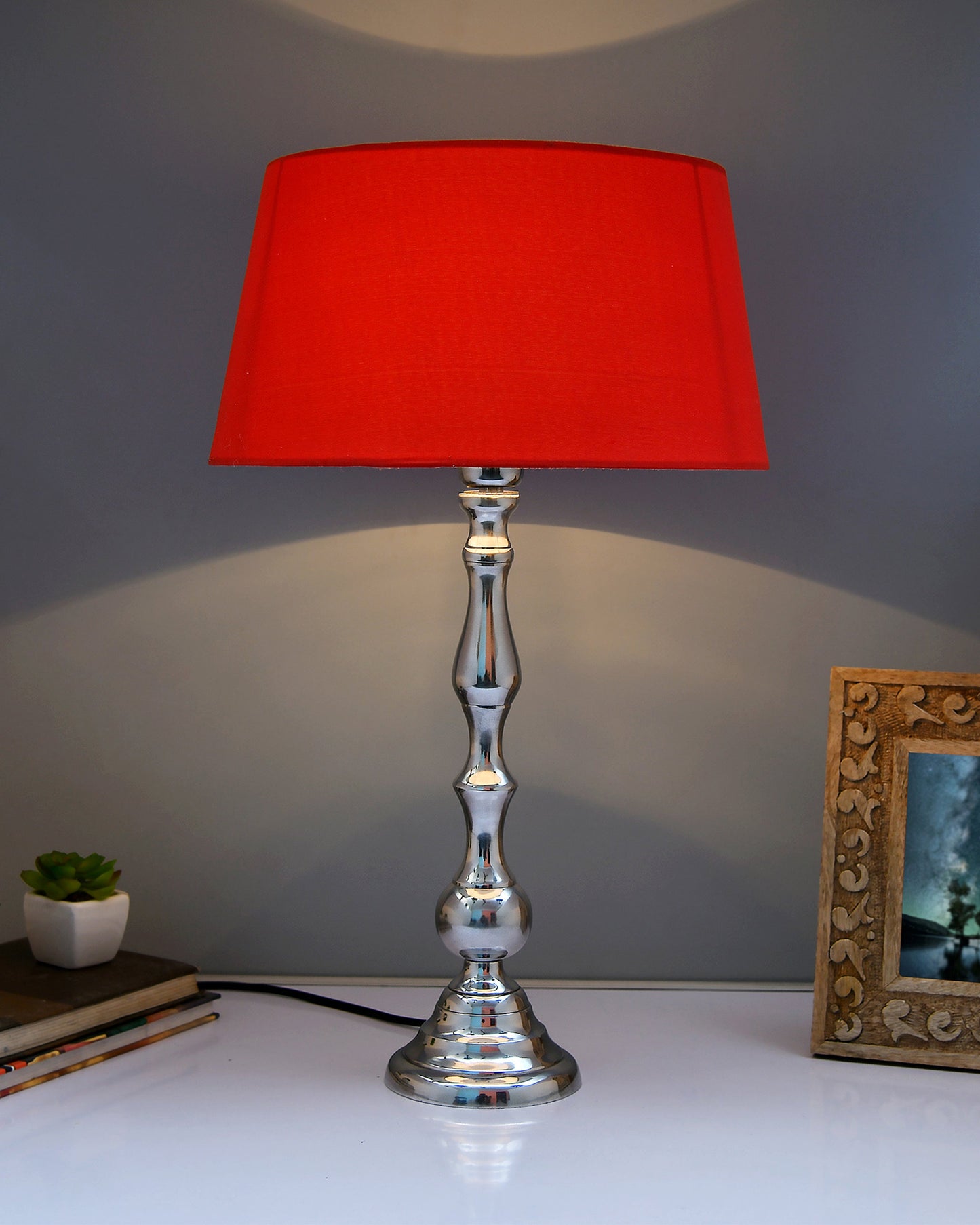 Teardrop chrome lamp with shade