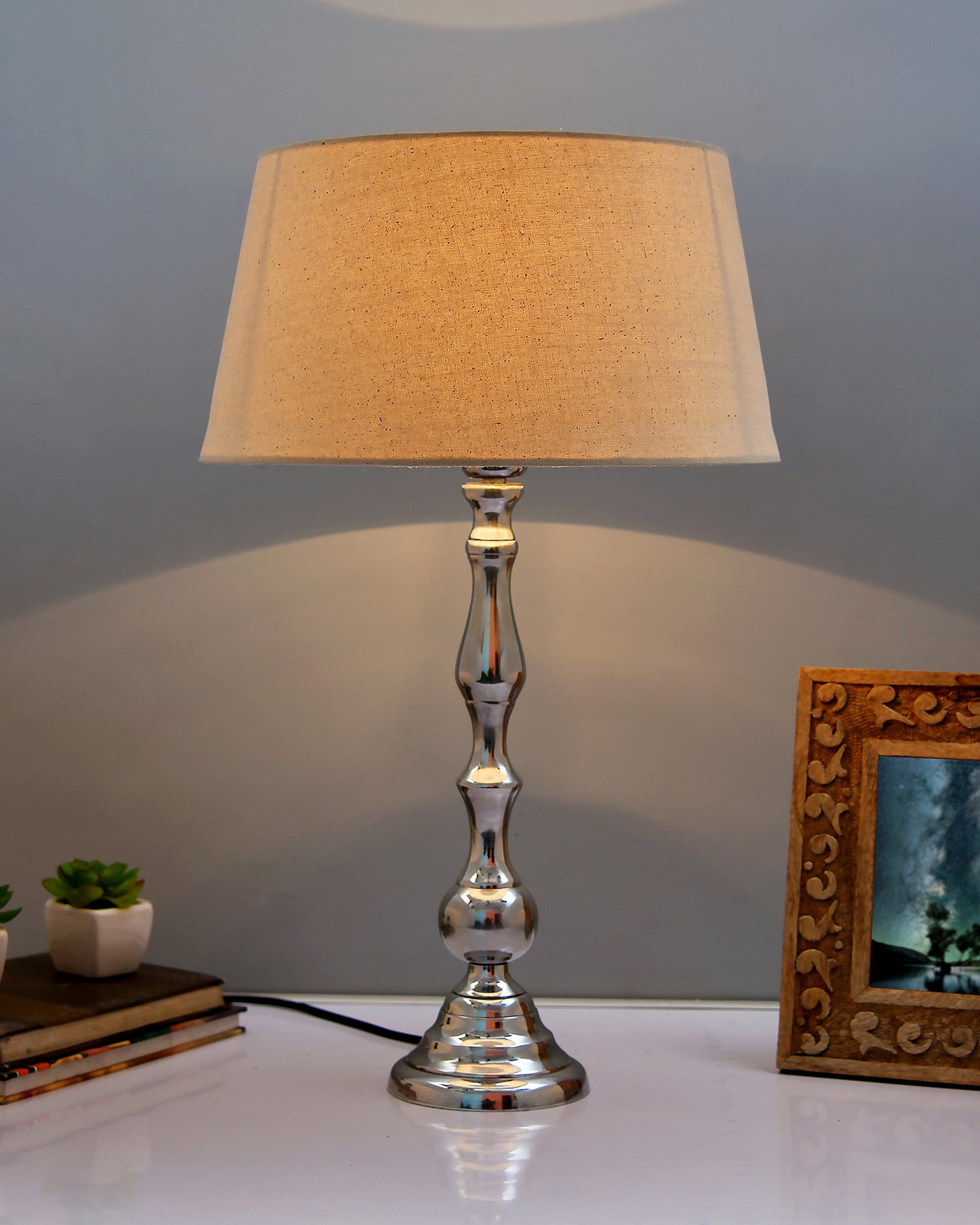Teardrop chrome lamp with shade