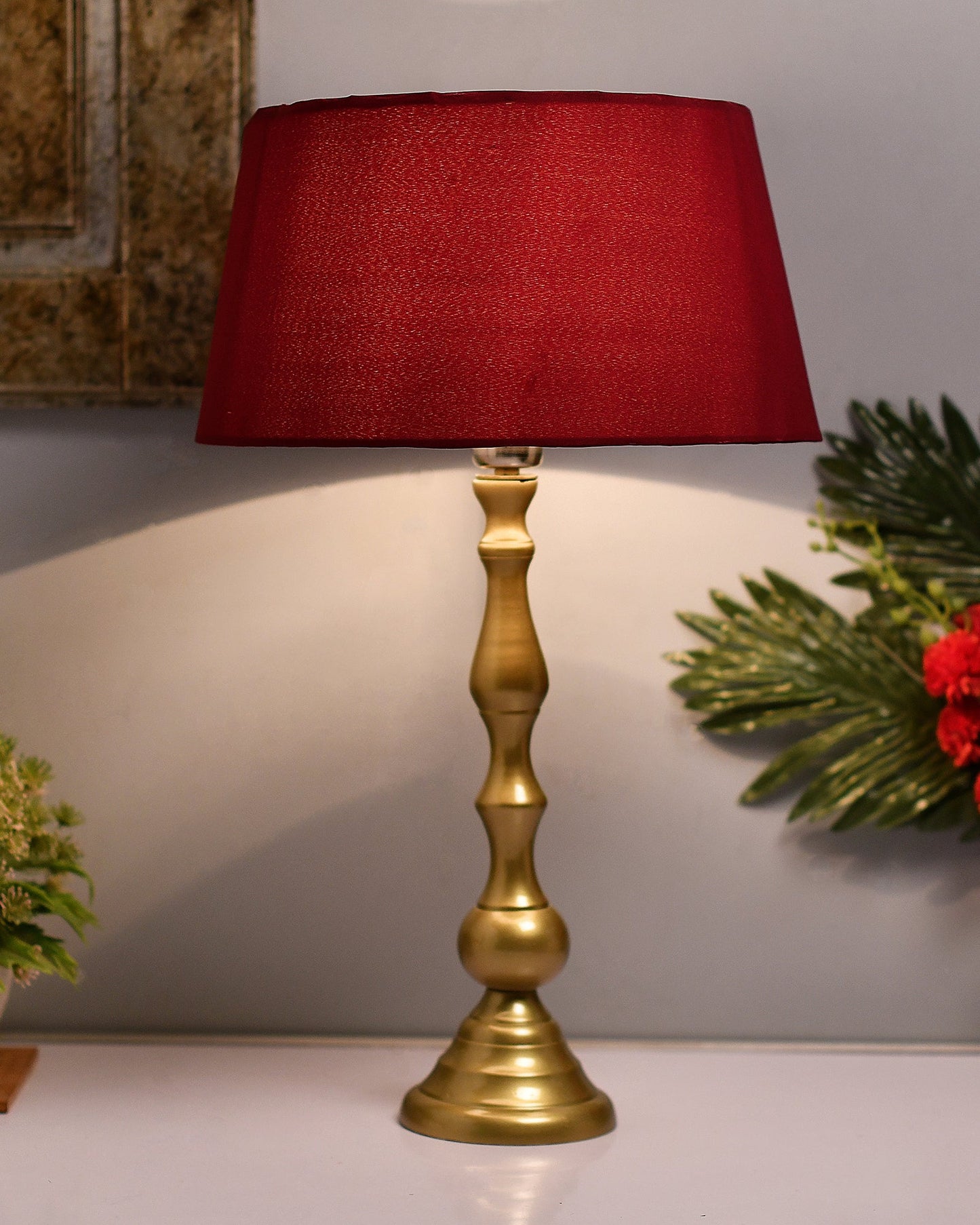 Teardrop gold brushed lamp with shade
