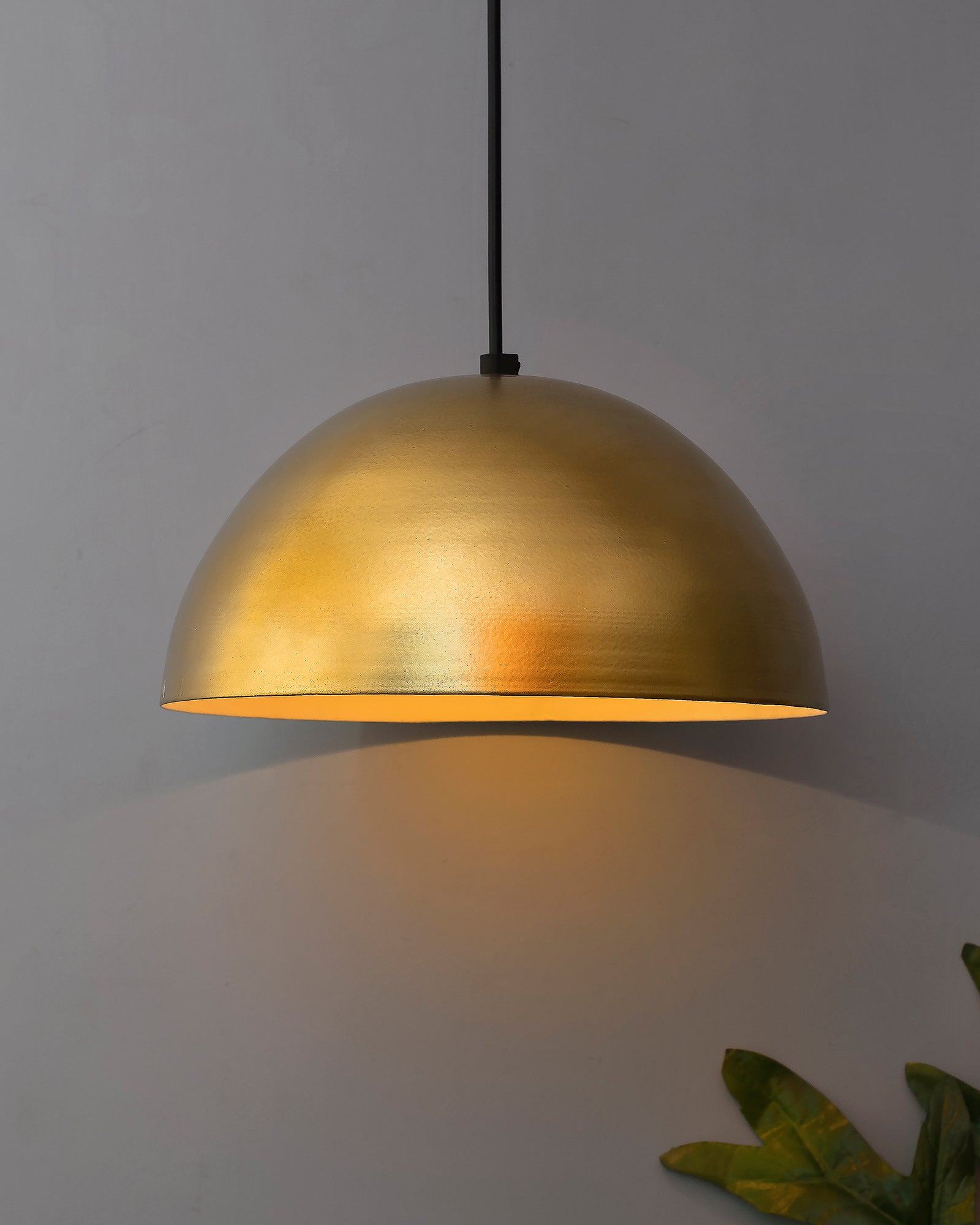 Metallic Pendant hanging light, hanging lamp 10"