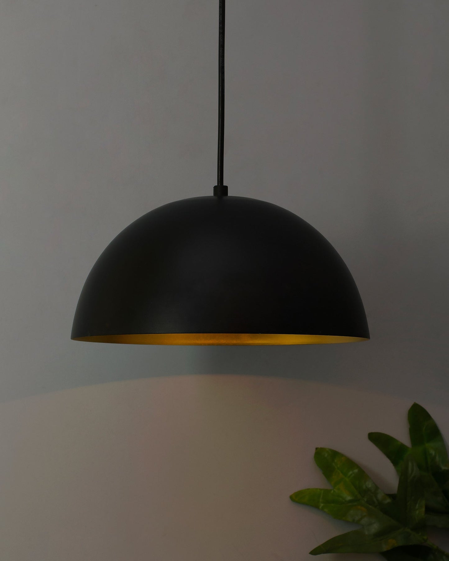 Metallic Pendant hanging light, hanging lamp 10"