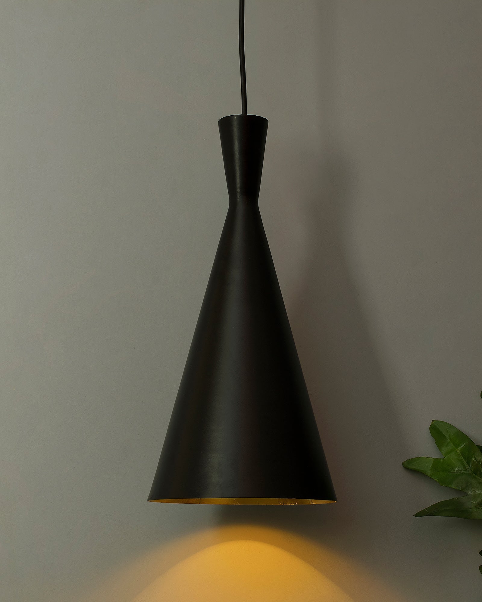 Black Metal Medium Inverted Cone Hanging Light, E26/27 Nordic pendant lamp, Modern kitchen, bedroom, living room ceiling lamp