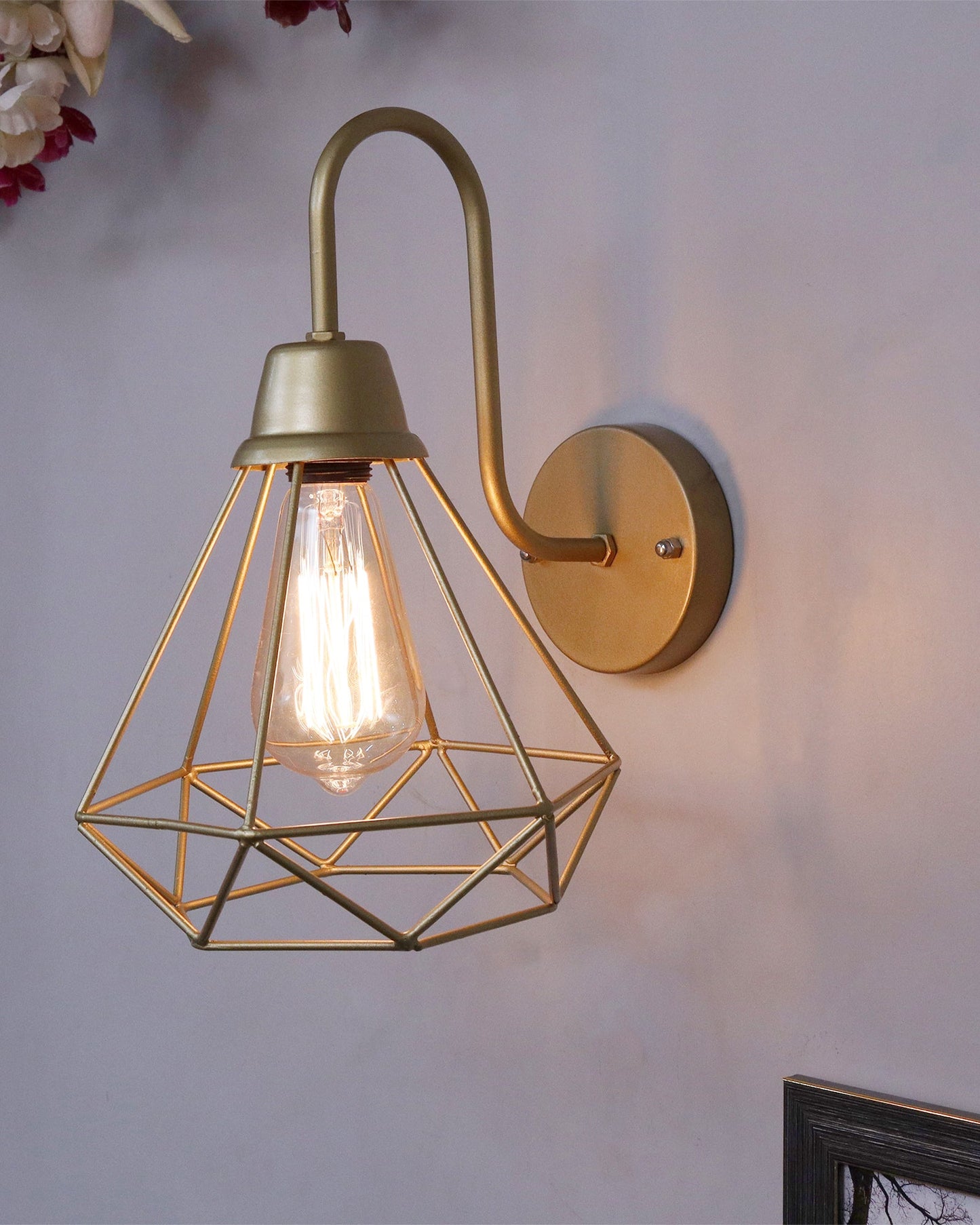 Farmhouse Metal Diamond Cage Vanity Industrial Wall Sconce Lighting, Edison Rustic Wall Light Fixture for Balcony, Living Room, Lobby, Black, set of 1