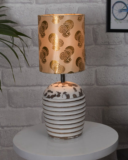 Modern Table Lamp, Wooden Base Modern Fabric Lampshade for Home Office Cafe Restaurant, Ribbed Basket