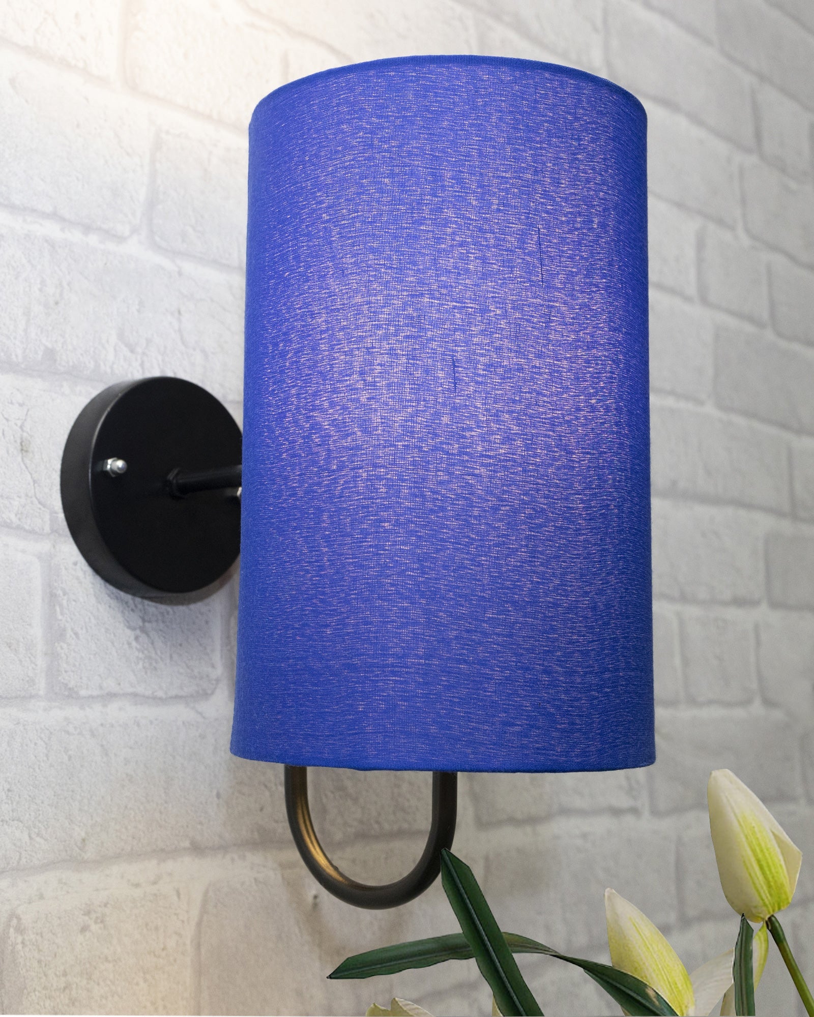 Wall Metal gooseneck stands with Cylinder Shade
