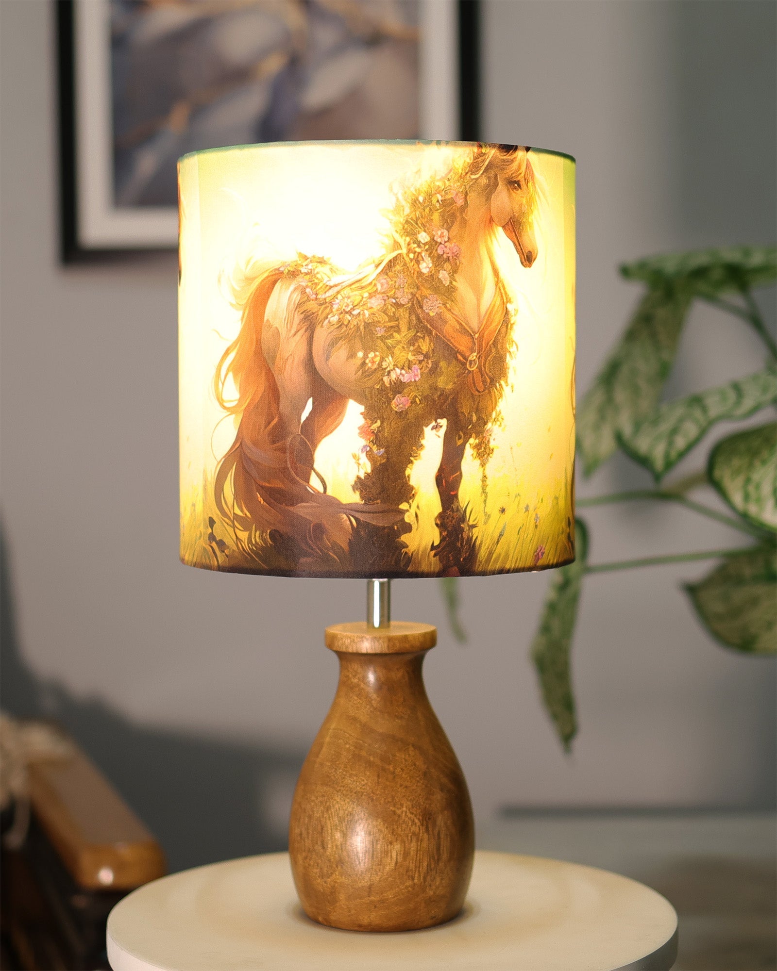 Dovel Pot Modern Table Lamp, Wooden Base Modern Fabric Lampshade for Home Office Cafe Restaurant
