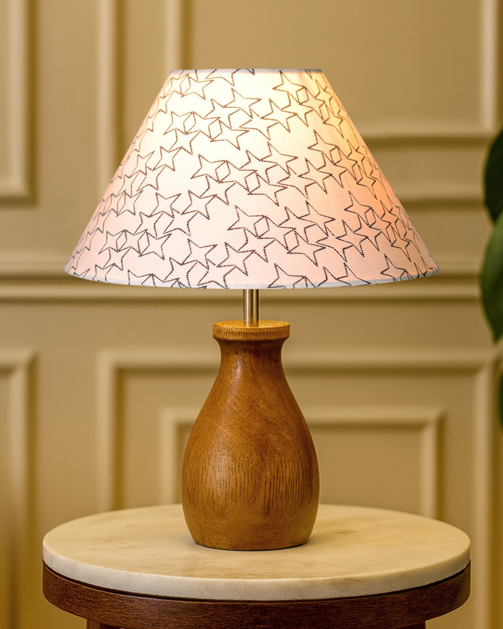 Dovel Pot Modern Table Lamp, Wooden Base Modern Fabric Lampshade for Home Office Cafe Restaurant, Dovel Pot