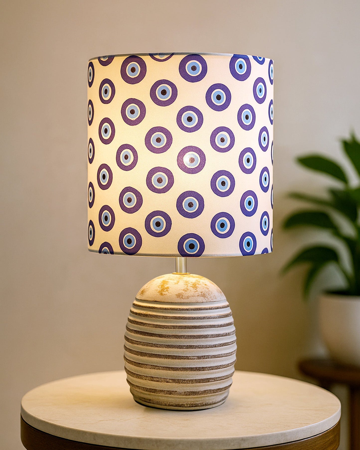 Modern Table Lamp, Wooden Base Modern Fabric Lampshade for Home Office Cafe Restaurant, Ribbed Basket