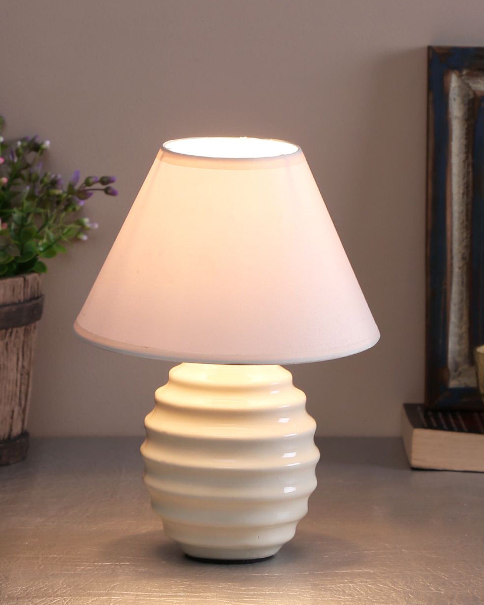 Modern Small Ceramic Table Lamp, Classic Bedside Desk lamp for Living Room Bedroom, Farmhouse Night