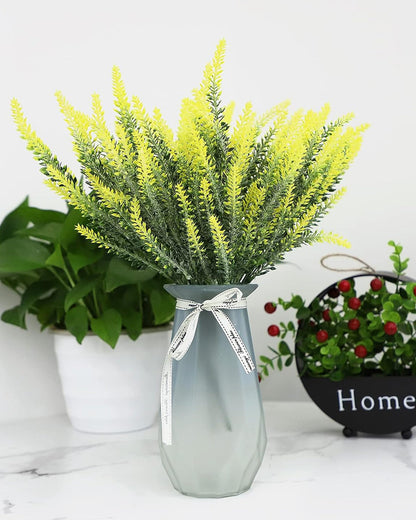 Artificial Lavender Flowers Plants Lifelike UV Resistant Fake Shrubs Greenery Bushes Bouquet to Brighten up Your Home Kitchen Garden Indoor Outdoor Decor(Purple), set of 4