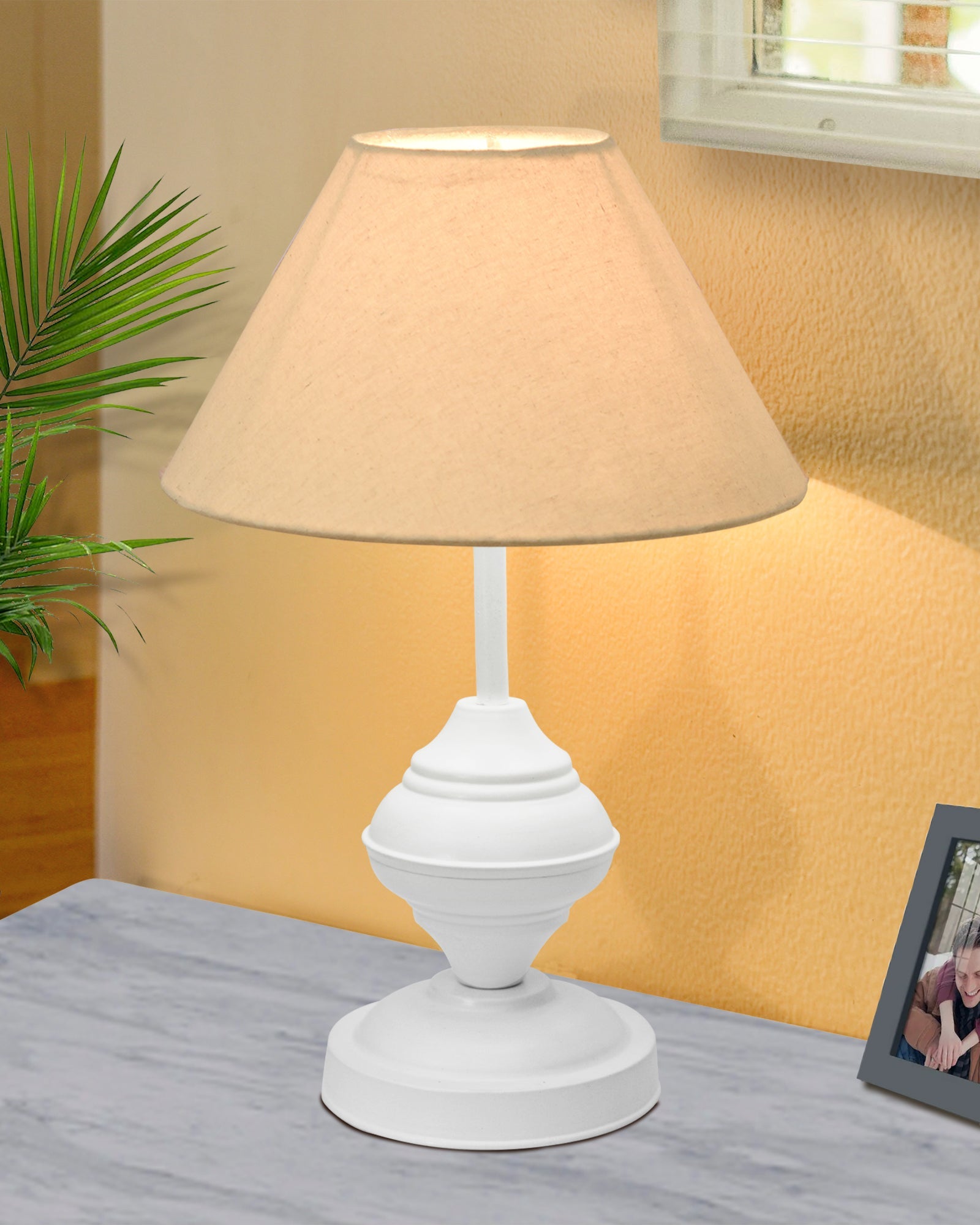Farmhouse Matt Table Lamp for Bedroom, White Modern Bedside Lamps for Living Room, Rustic Table Light for Night Stands, Dorm, Office, Home Décor Fabric Shade, E27 holder, Urn, Iris Cone
