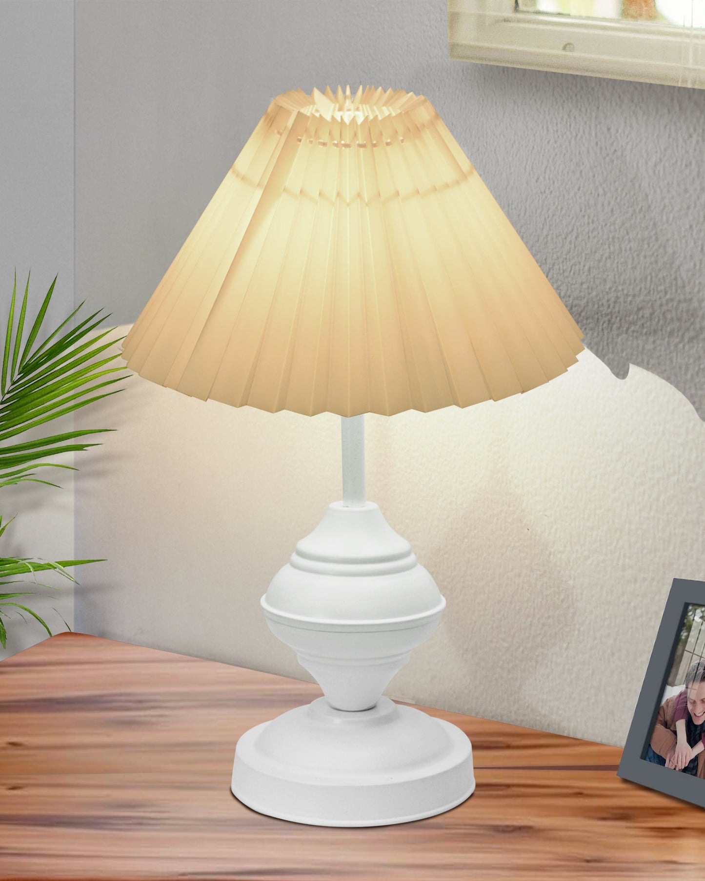 Farmhouse Matt Table Lamp for Bedroom, White Modern Bedside Lamps for Living Room, Rustic Table Light for Night Stands, Dorm, Office, Home Décor Fabric Shade, E27 holder, Urn, Iris Cone