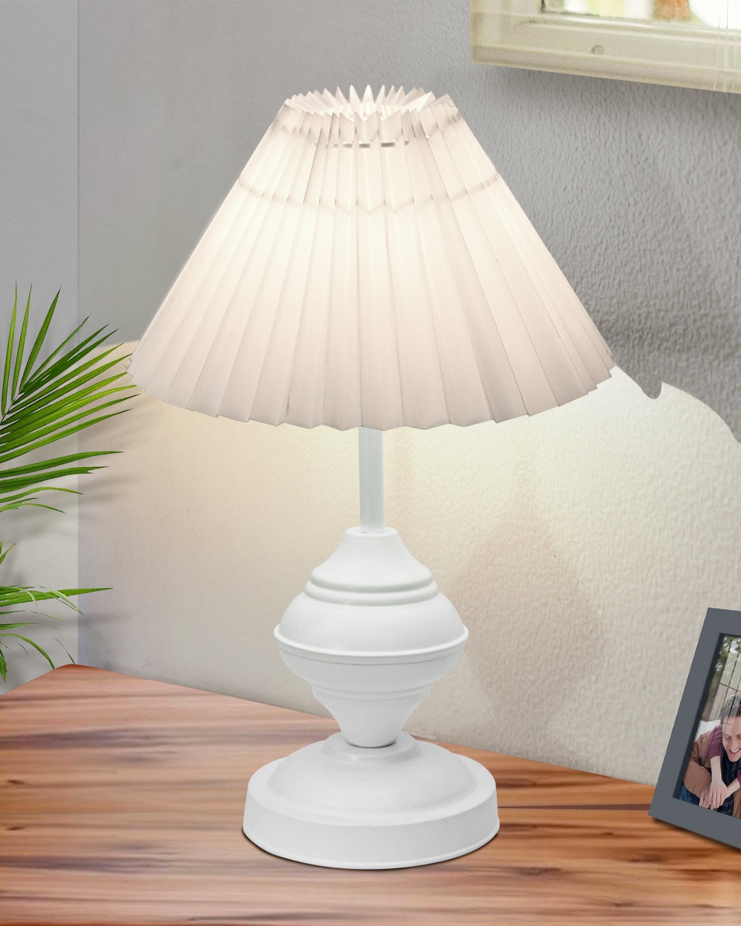 Farmhouse Matt Table Lamp for Bedroom, White Modern Bedside Lamps for Living Room, Rustic Table Light for Night Stands, Dorm, Office, Home Décor Fabric Shade, E27 holder, Urn, Iris Cone