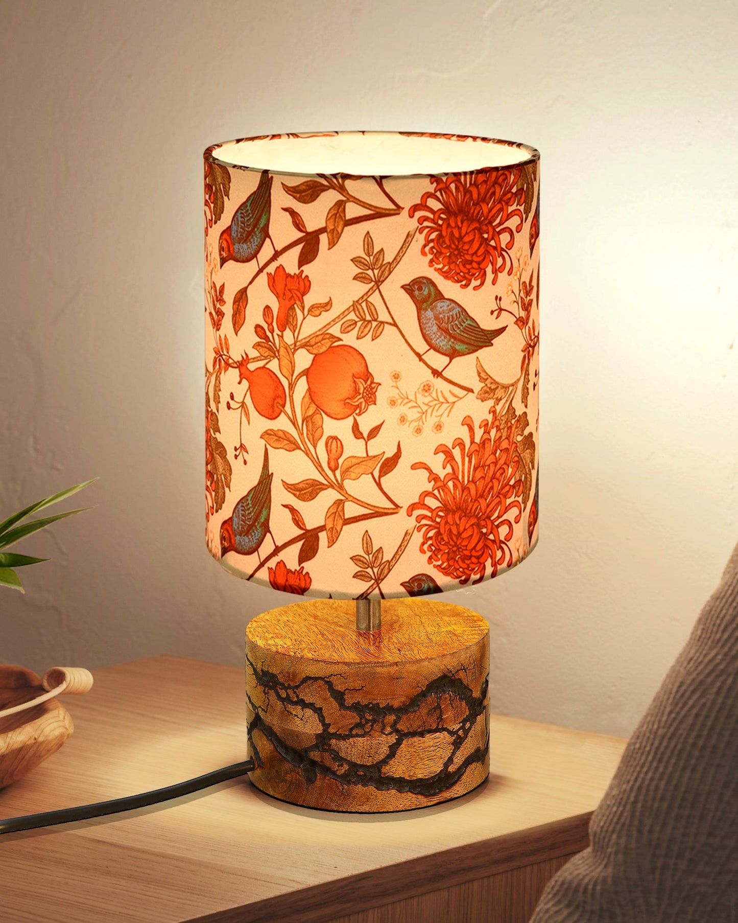 Classic Wood Lampshade Nightstand Lamps, Antique Base E27 Creative Bedside Lamps for Bedroom, Office, Gift, Shocker Fractal, Khadi