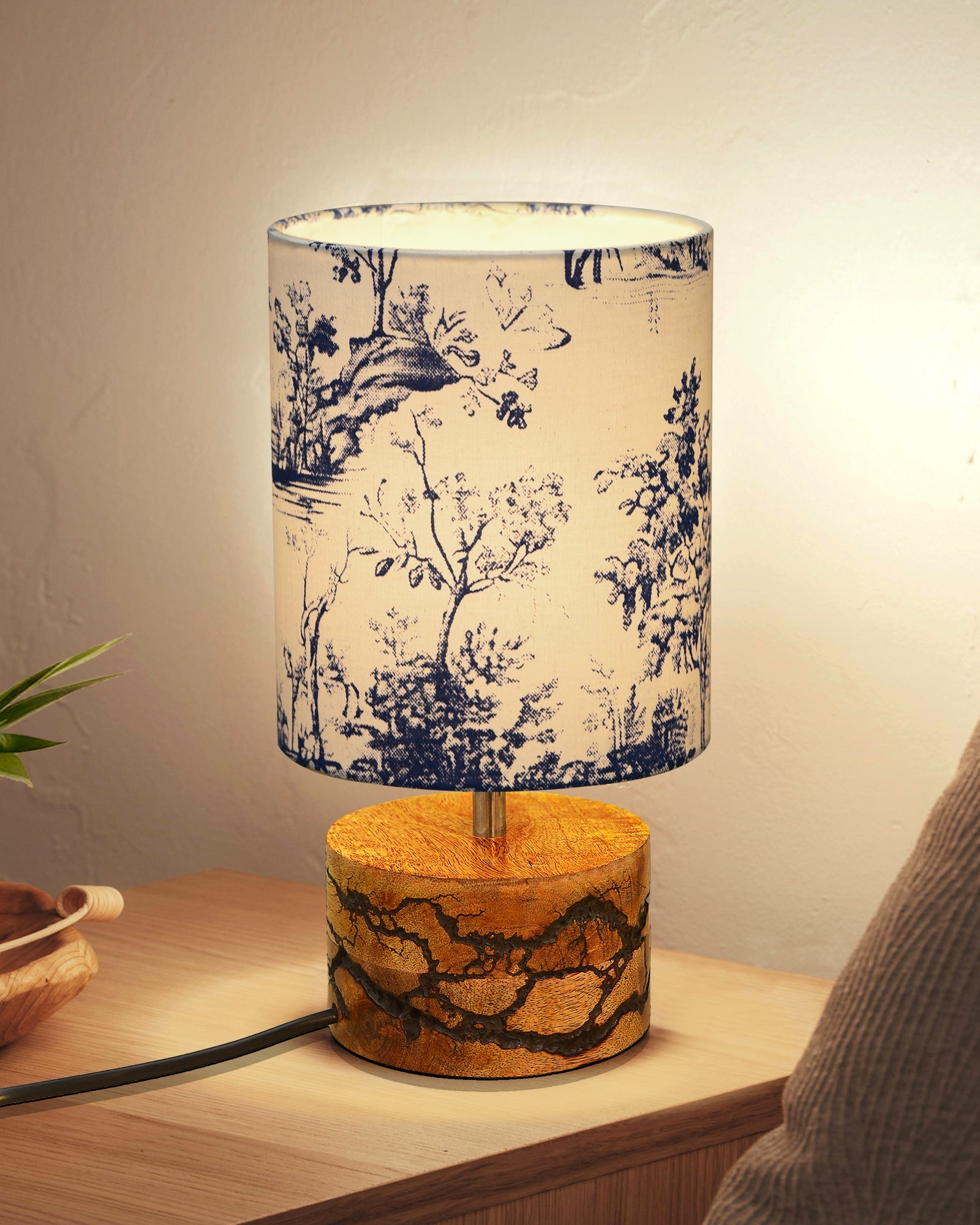Classic Wood Lampshade Nightstand Lamps, Antique Base E27 Creative Bedside Lamps for Bedroom, Office, Gift, Shocker Fractal, Khadi