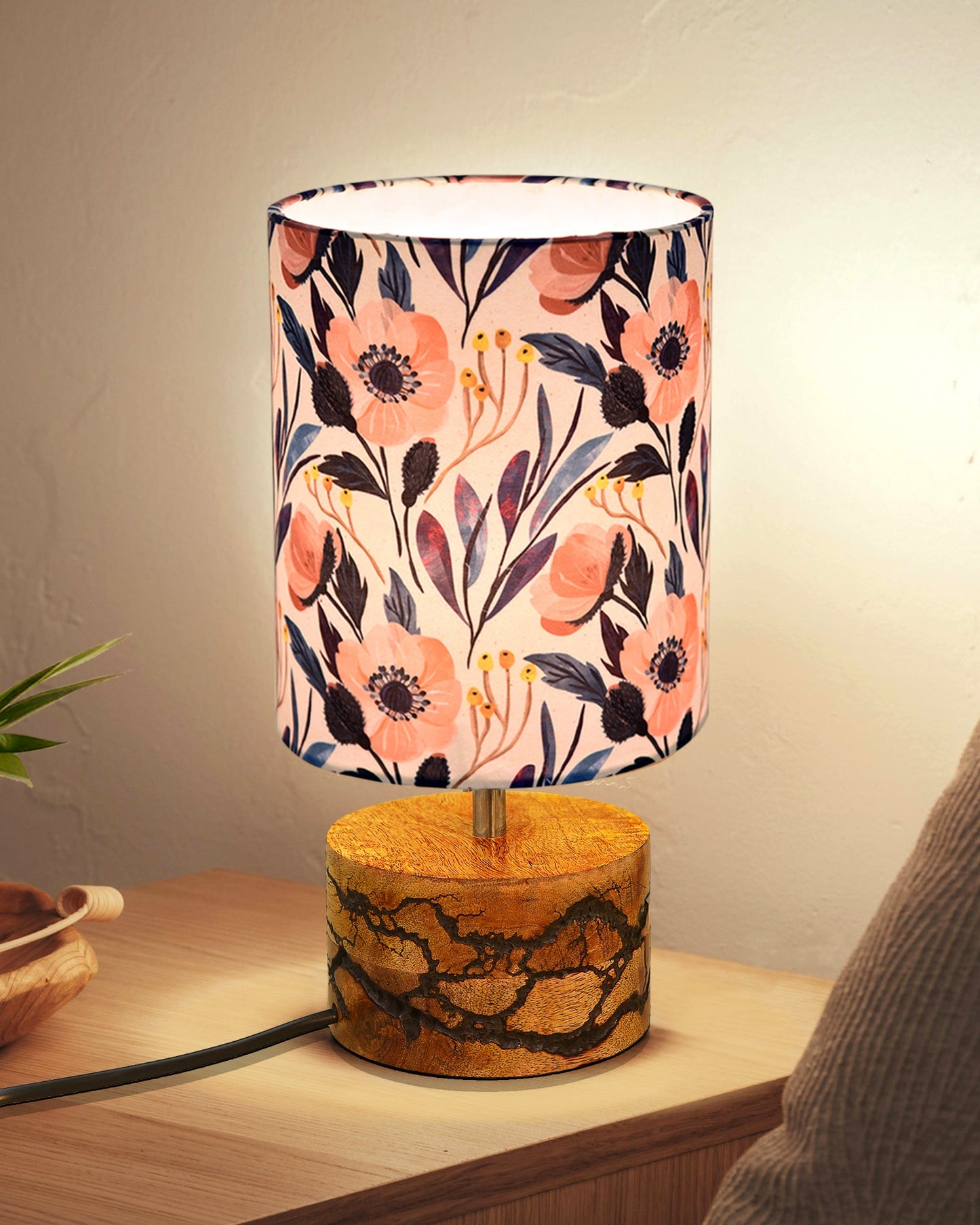 Classic Wood Lampshade Nightstand Lamps, Antique Base E27 Creative Bedside Lamps for Bedroom, Office, Gift, Shocker Fractal, Khadi