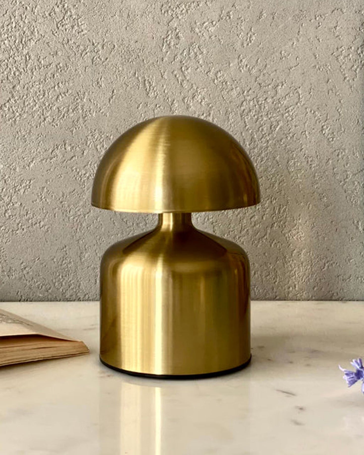 Table Lamp Portable Lamps for Bedroom, Night Lamp, Table Lamp for Bedroom & Living Room, Bedside Lamp, Dimming, 3 Colour Touch Control, Wireless Charging, Metal Mushroom, Gold