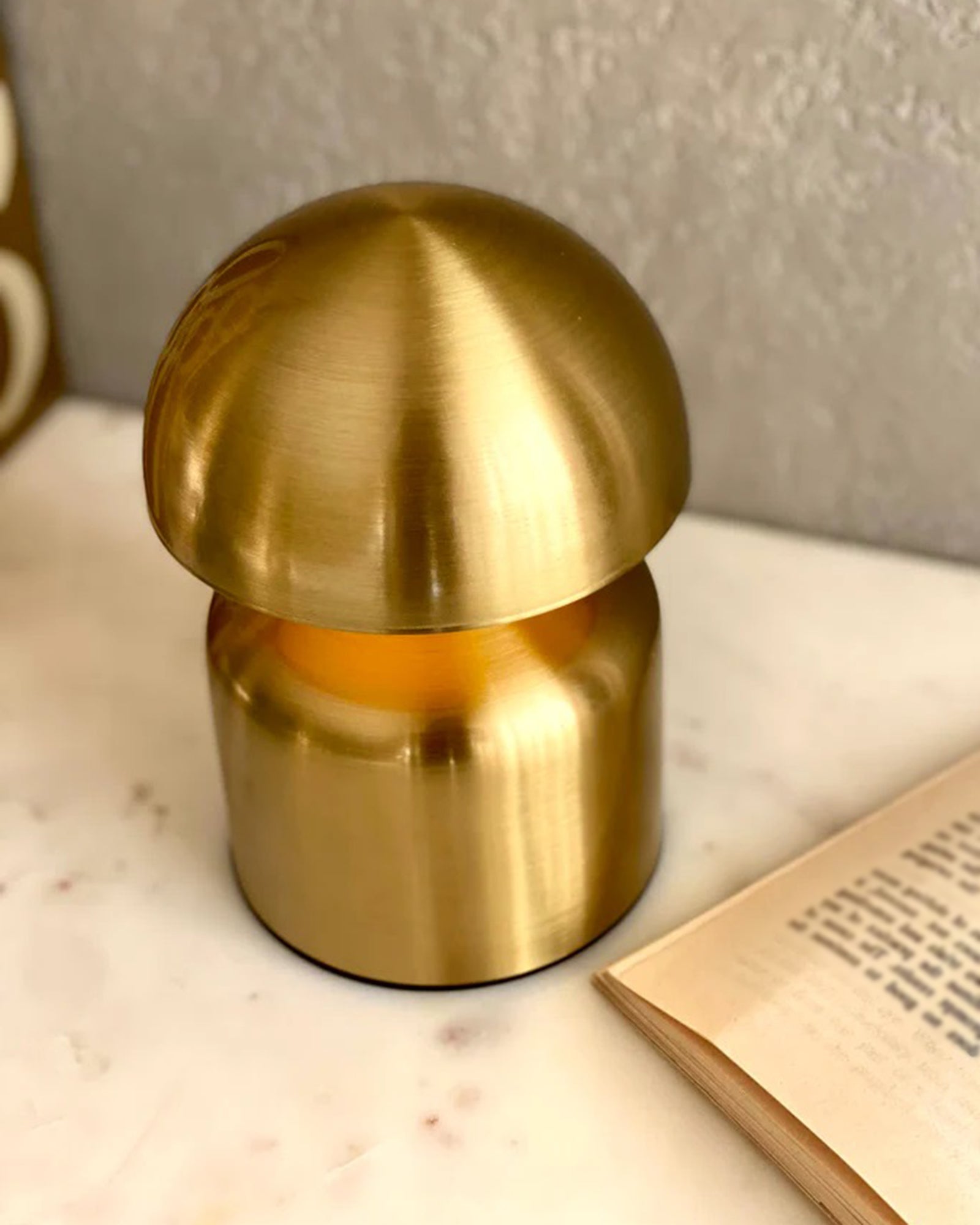 Table Lamp Portable Lamps for Bedroom, Night Lamp, Table Lamp for Bedroom & Living Room, Bedside Lamp, Dimming, 3 Colour Touch Control, Wireless Charging, Metal Mushroom, Gold