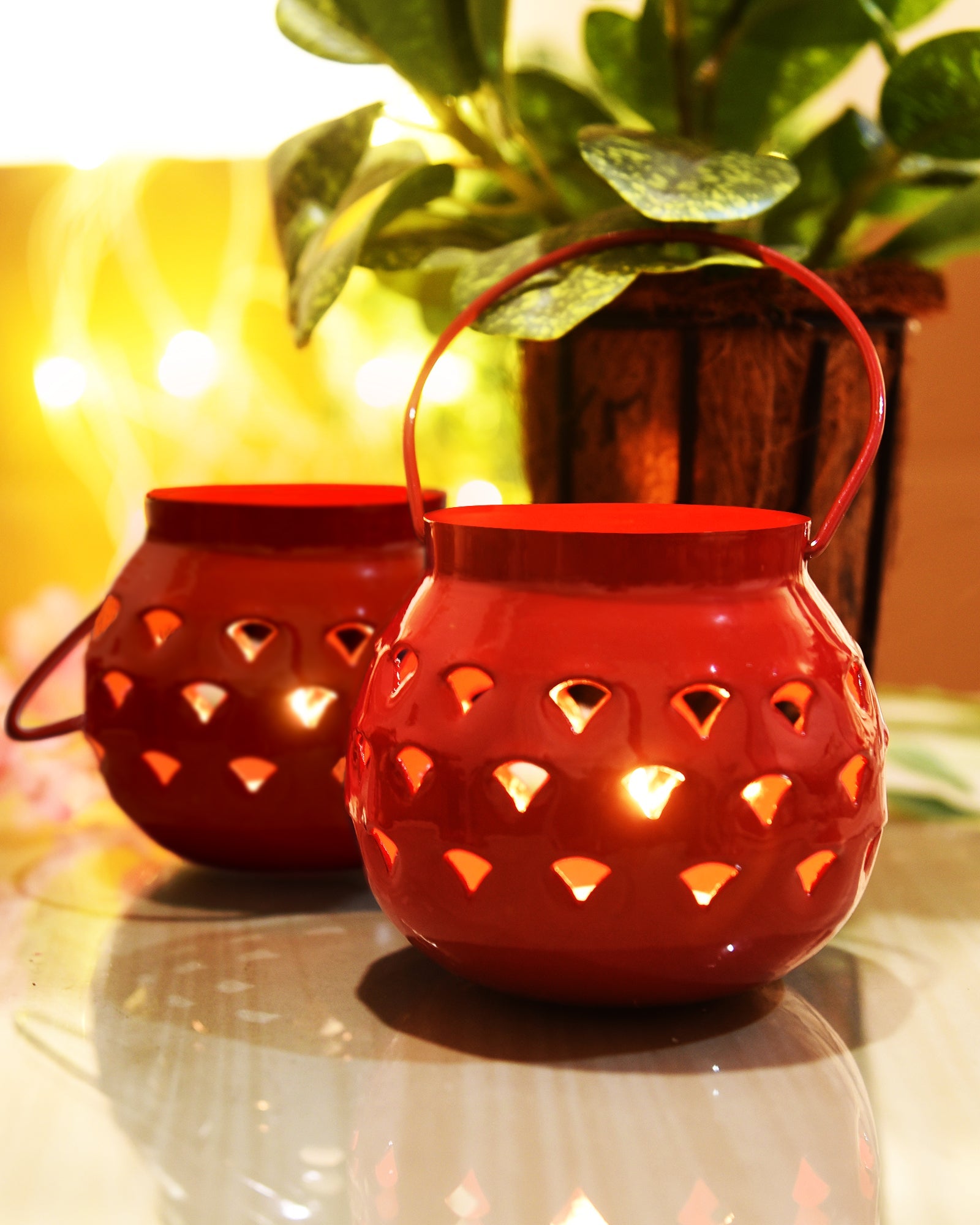 Lanterns Small Metal Moroccan Lanterns Decorative Candle Tealight Holders for Centerpieces, Home Decor, Diwali, Weddings, set of 2, Red Urli