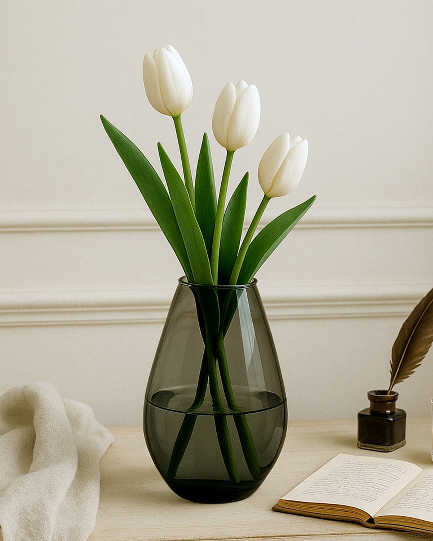 Pitcher Flower Vase for Flower Plants Glass Vase Pot for Living Room Home Decor Dining Table Decoration Water Plants Bedroom Hall Aesthetic House Warming Gift, Classic Urn, Smoky