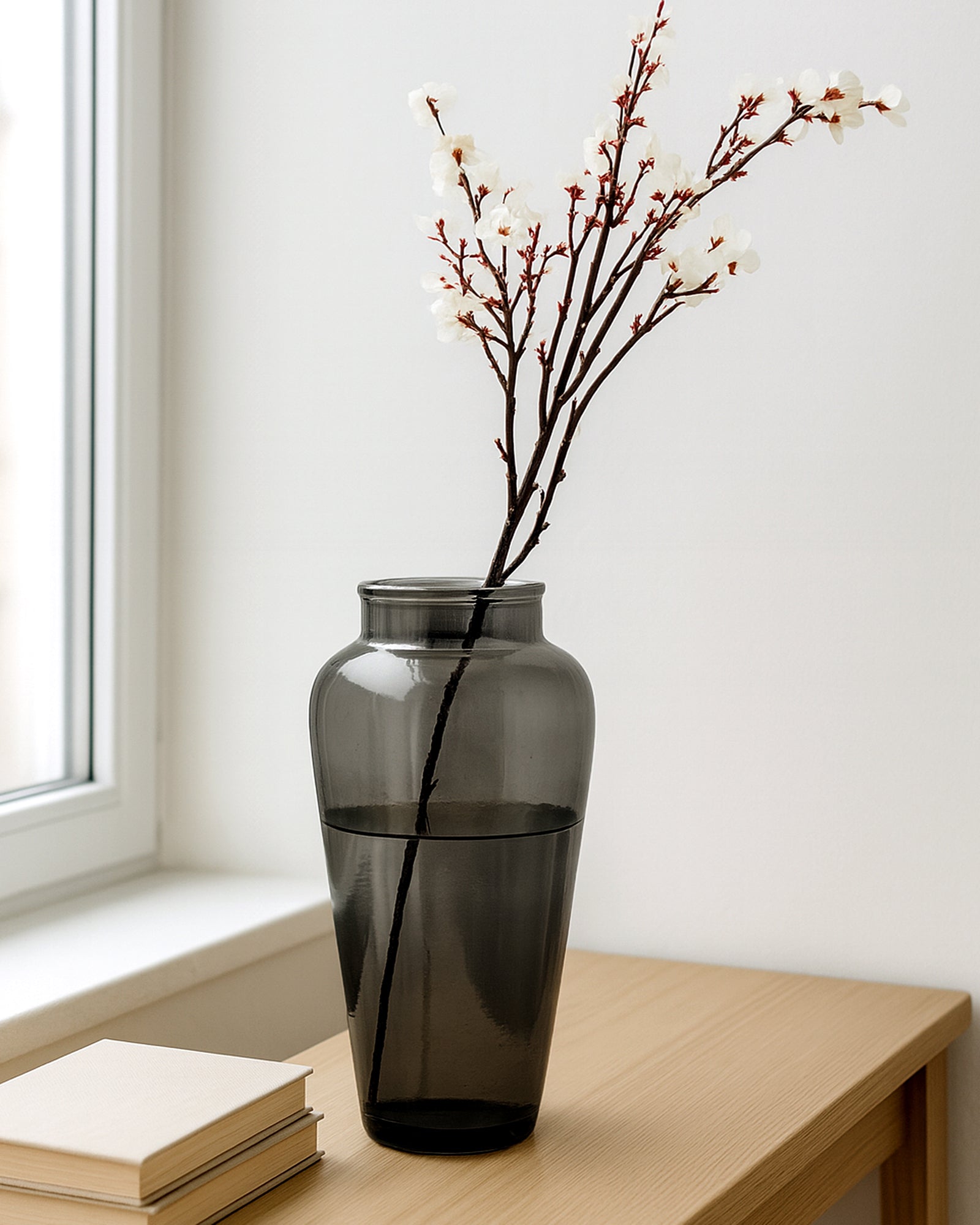 Pitcher Flower Vase for Flower Plants Glass Vase Pot for Living Room Home Decor Dining Table Decoration Water Plants Bedroom Hall Aesthetic House Warming Gift, Classic Urn, Smoky